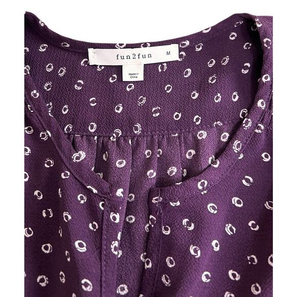 Women's fun 2 fun Blouse Sz M Purple Polka Dot V-Neck 3/4 Sleeve Loose Top - Picture 2 of 7